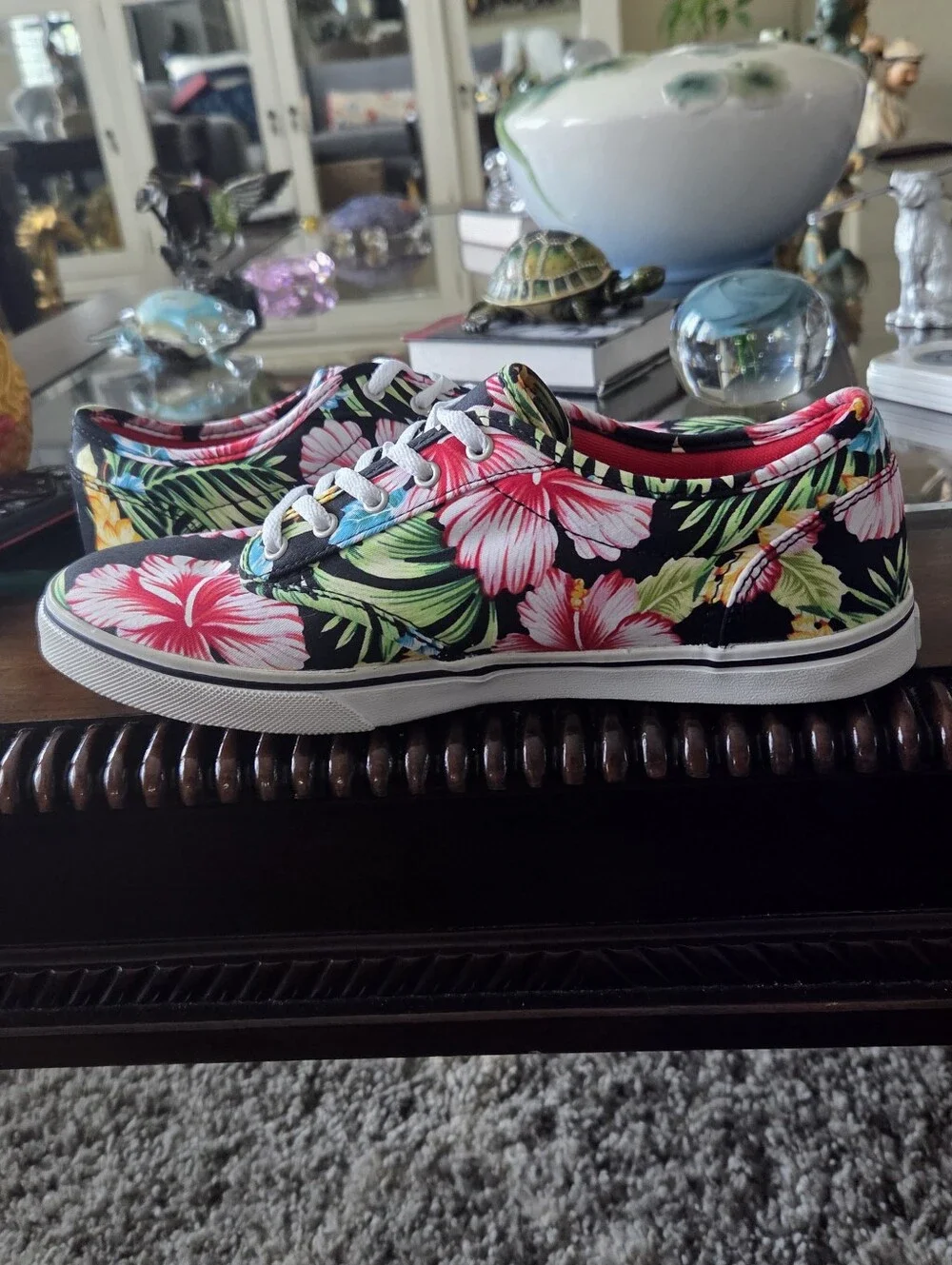 Vans Womens Floral Canvas Lace-Up Sneakers - Black Multi
